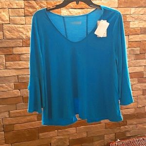 Nutshell- bell sleeve blouce-nwt